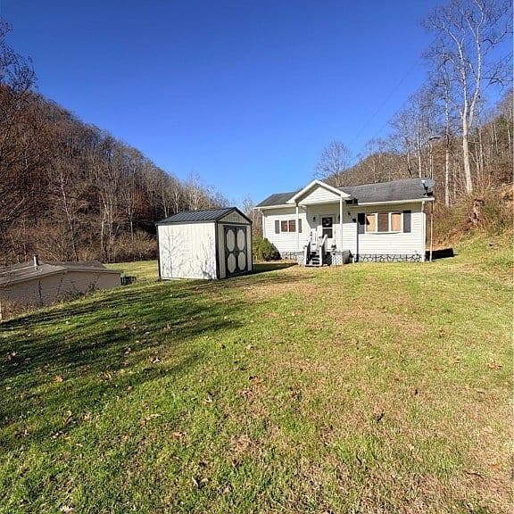 Listing photo 5