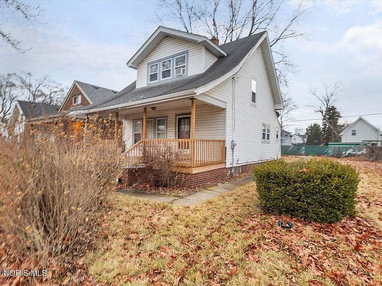 Listing photo 4