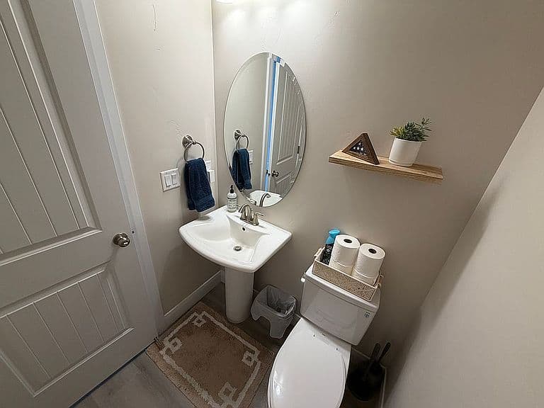 Listing photo 5