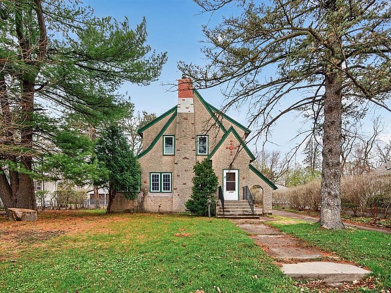 Listing photo 3