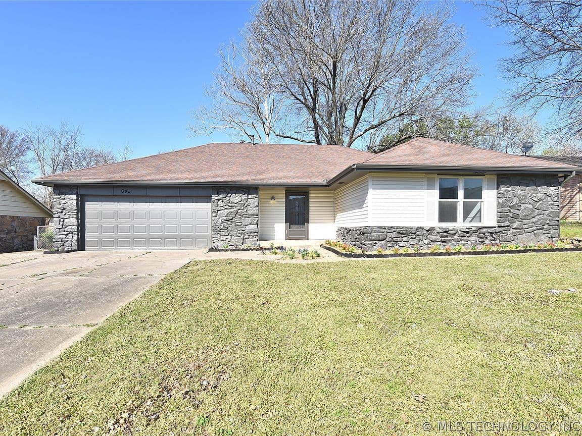 Primary listing photo