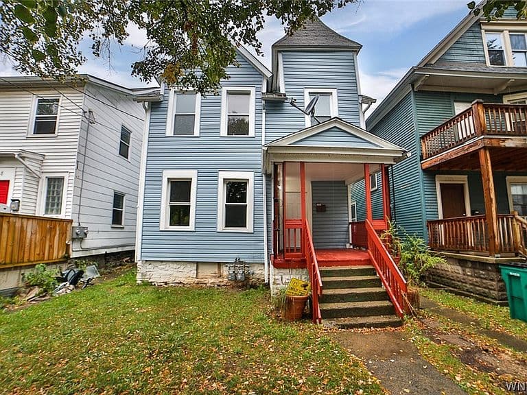 Listing photo 3