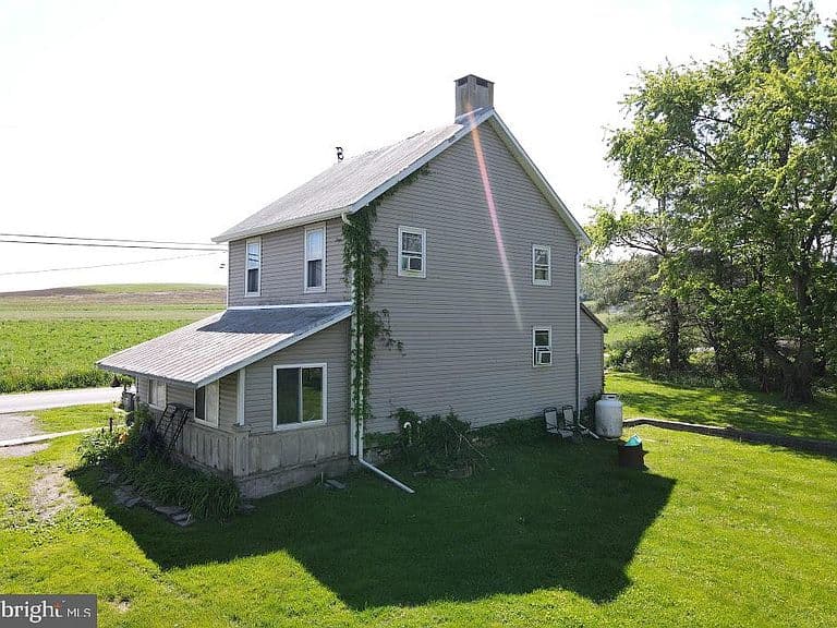 Listing photo 5