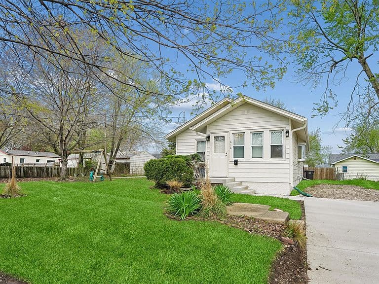 Listing photo 5