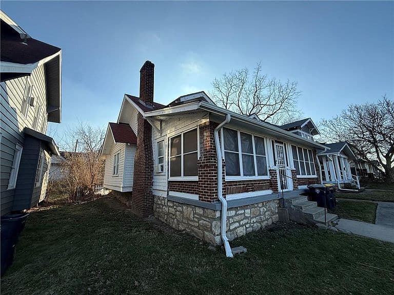 Listing photo 4