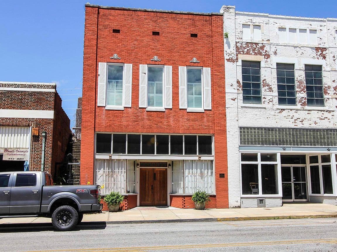 Primary listing photo