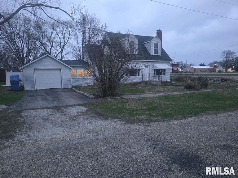 Listing photo 5