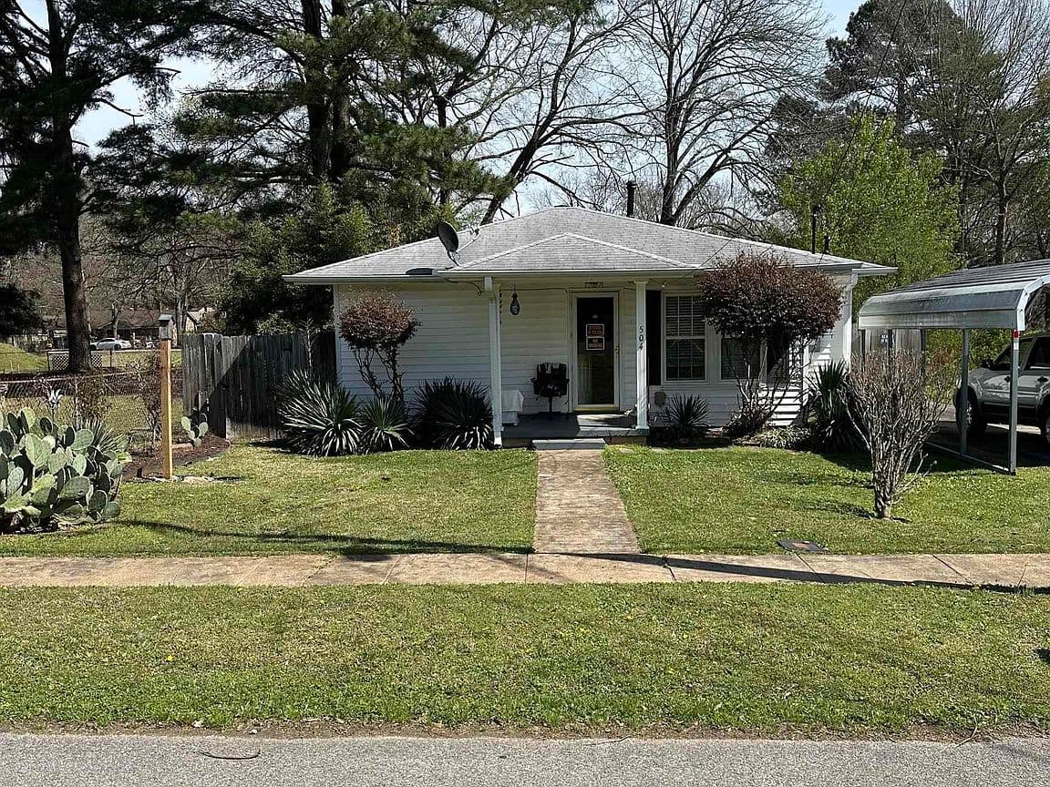 Primary listing photo