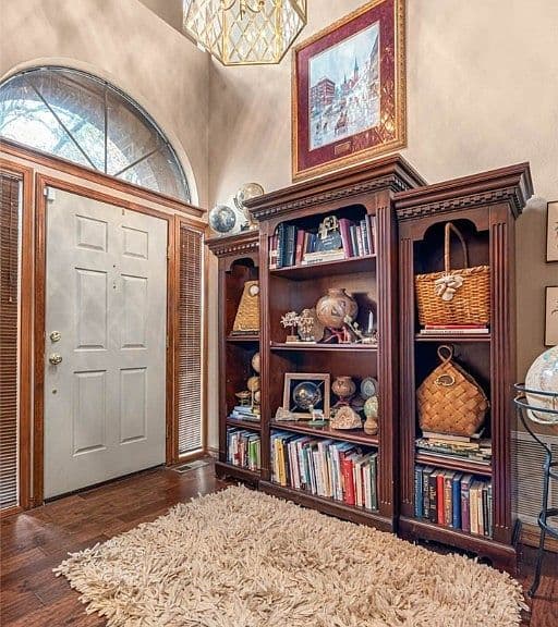 Listing photo 4