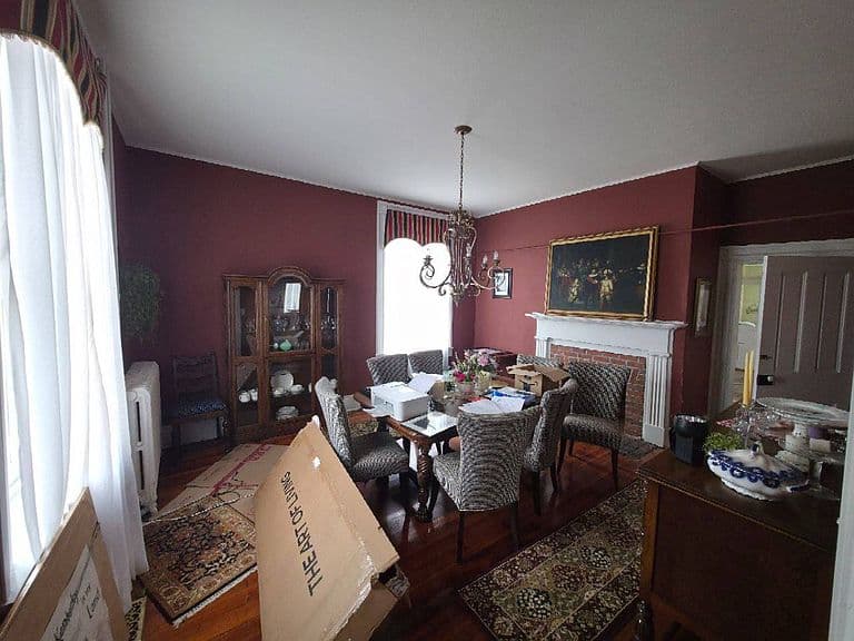 Listing photo 5