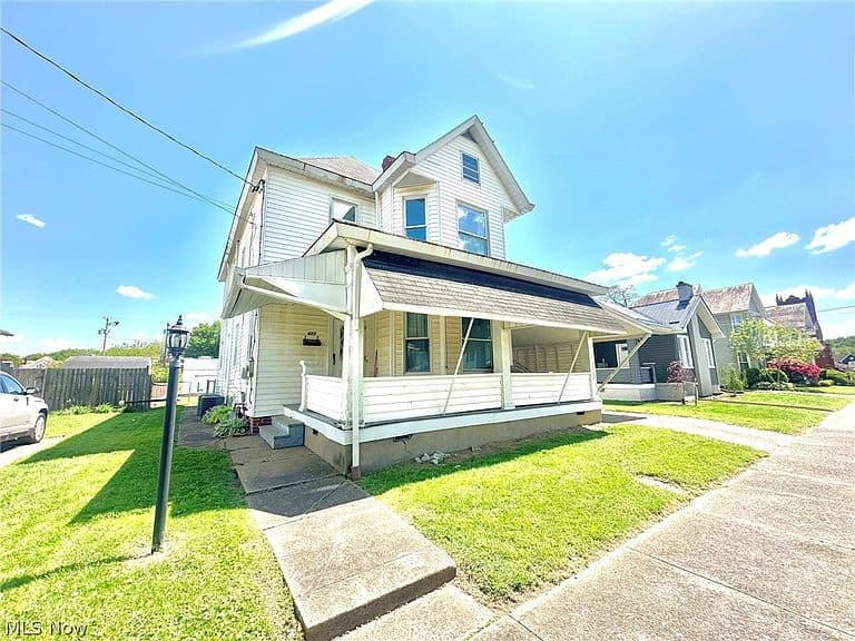 Listing photo 3
