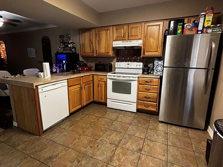 Listing photo 4