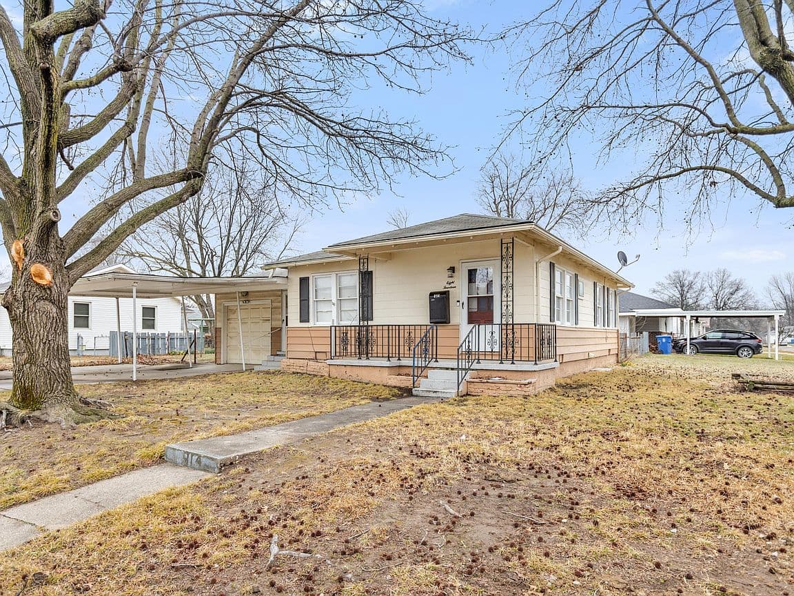 Primary listing photo