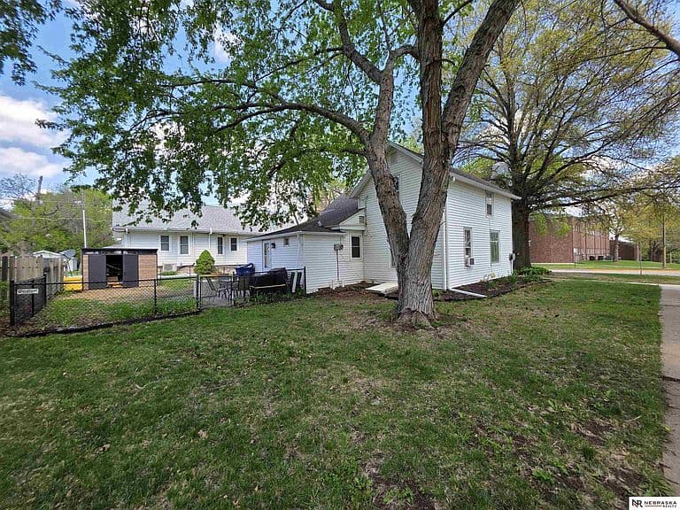 Listing photo 4