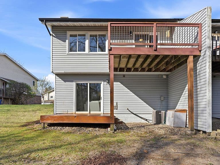 Listing photo 4