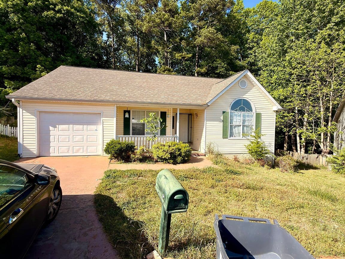 Primary listing photo
