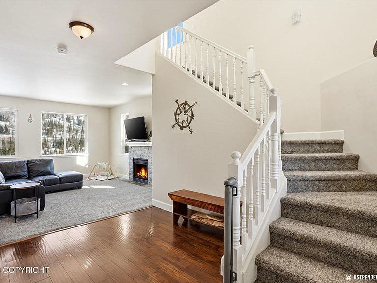 Listing photo 4