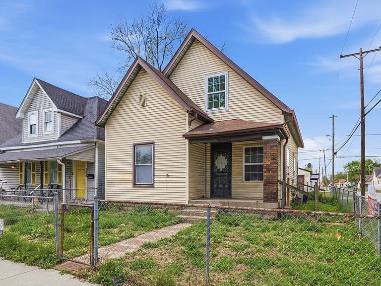Listing photo 4