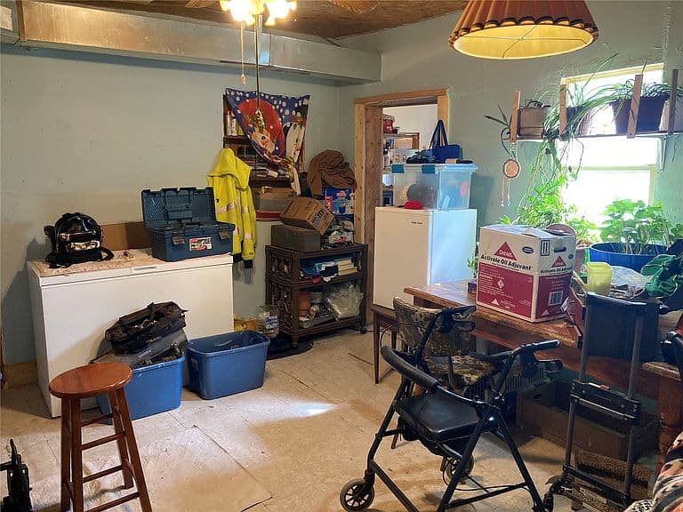 Listing photo 5