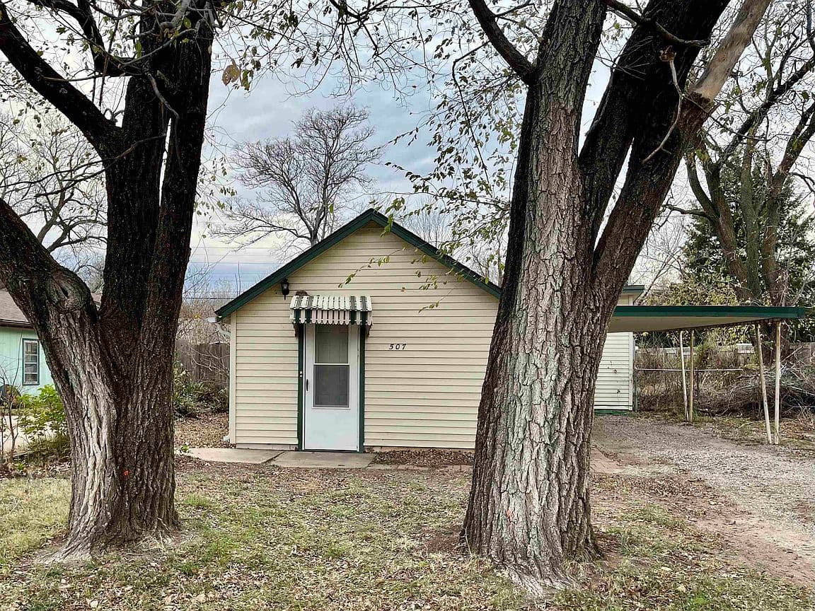 Primary listing photo