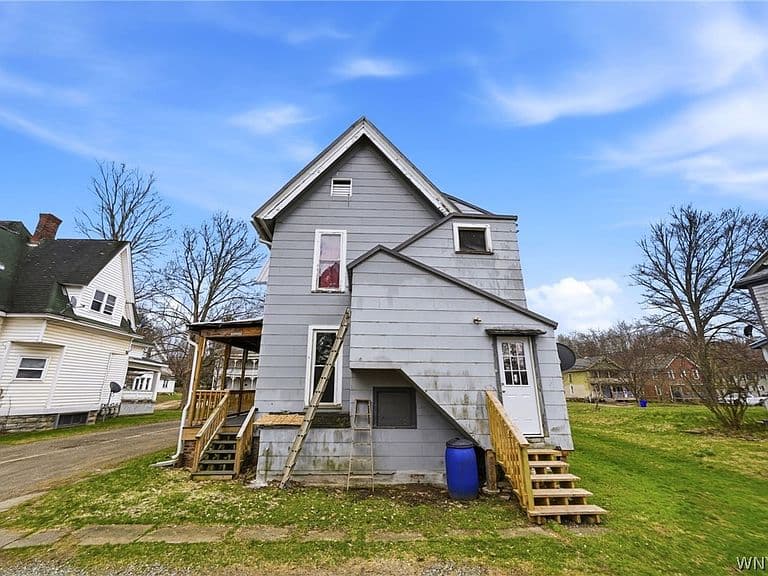 Listing photo 4