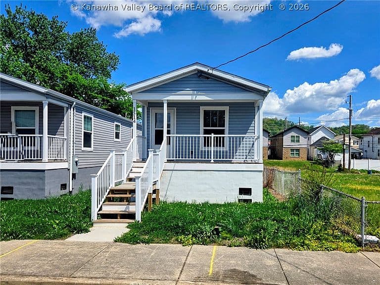 Listing photo 3