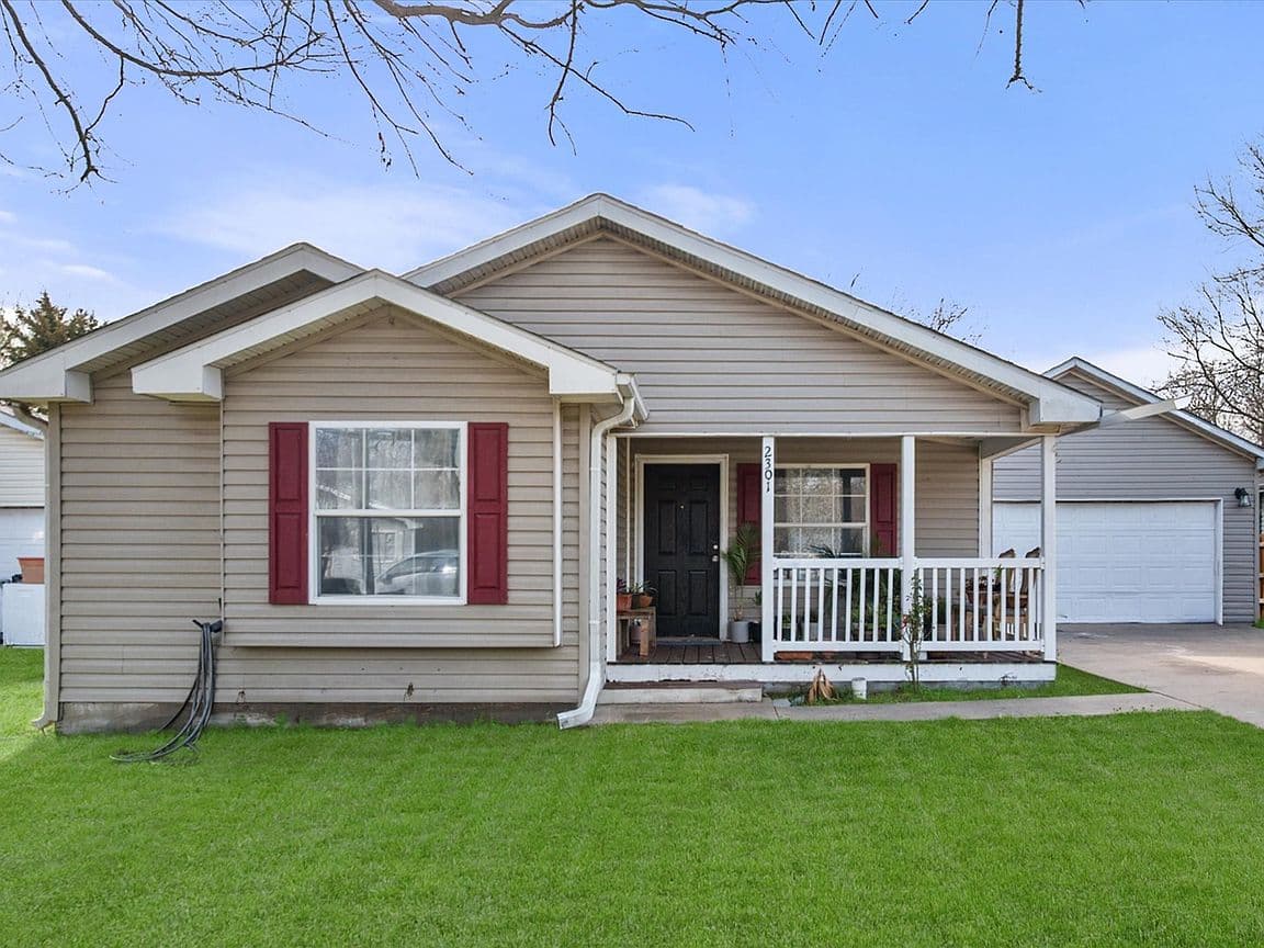 Primary listing photo