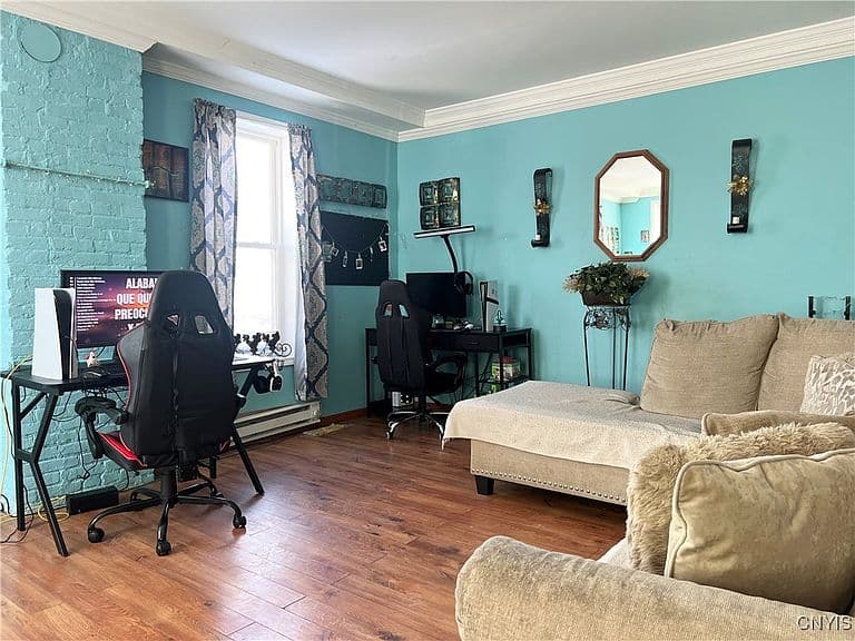 Listing photo 4
