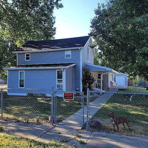 Listing photo