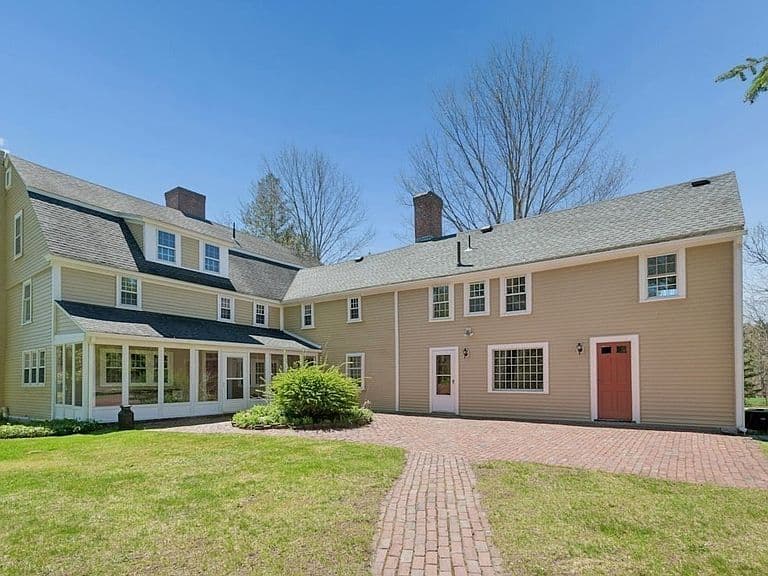 Listing photo 5