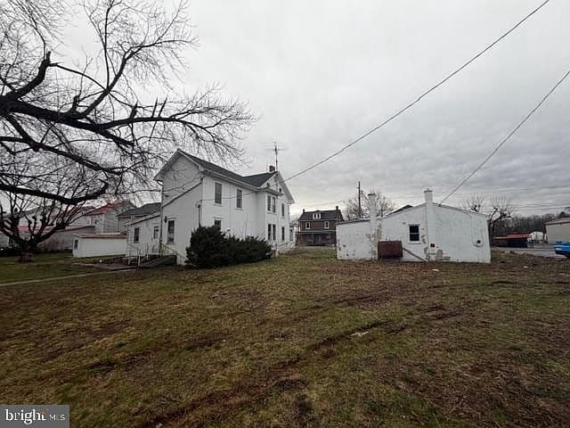 Listing photo 3