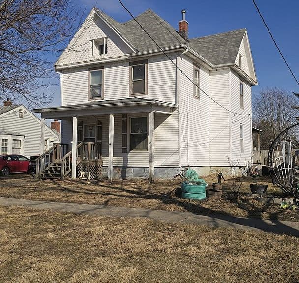 Listing photo 2