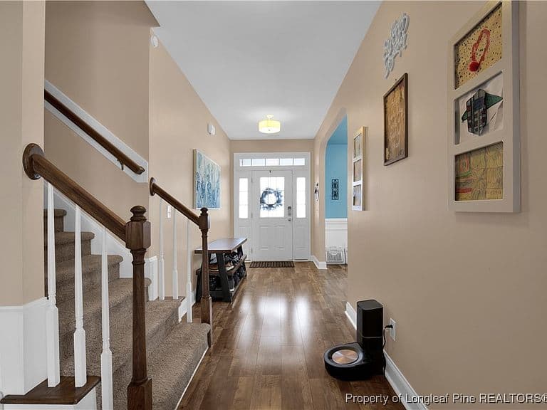 Listing photo 5