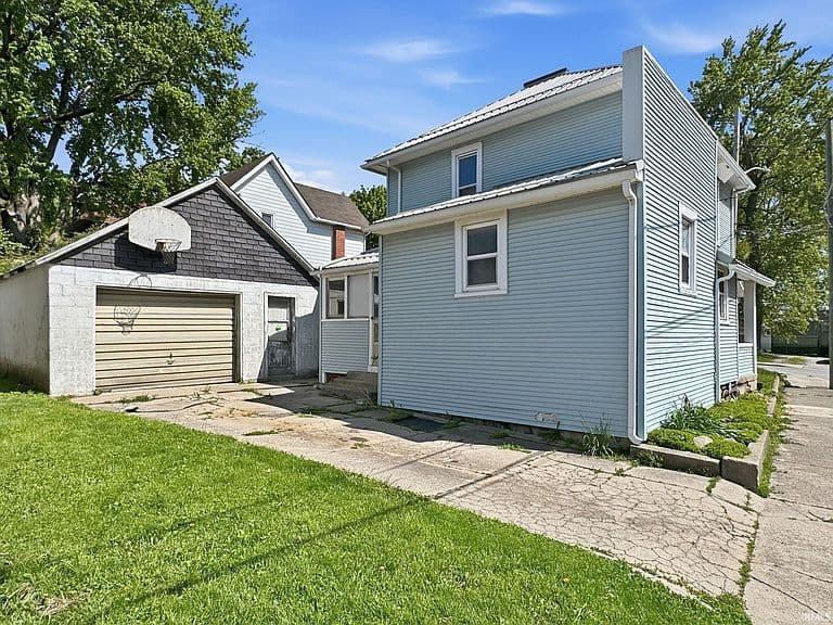 Listing photo 5