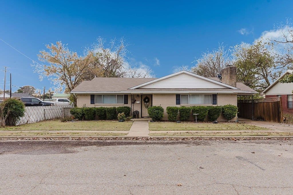 Primary listing photo
