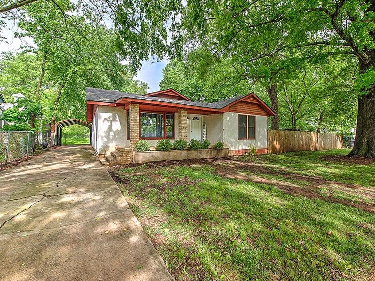 Listing photo 5