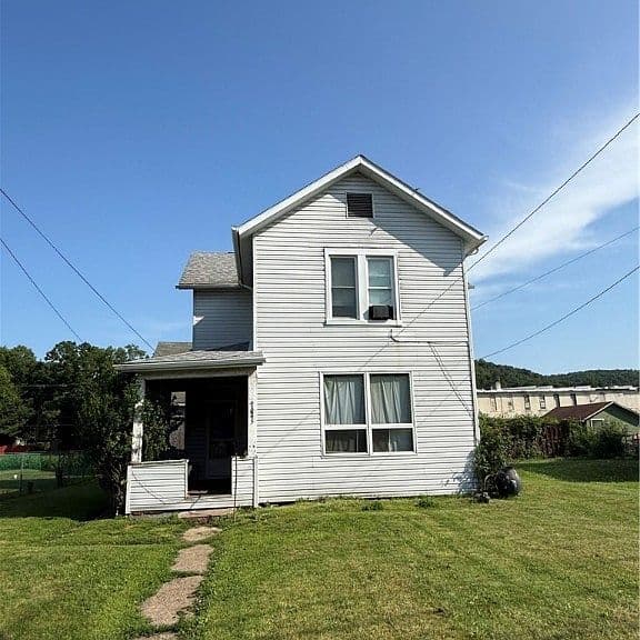 Listing photo 2