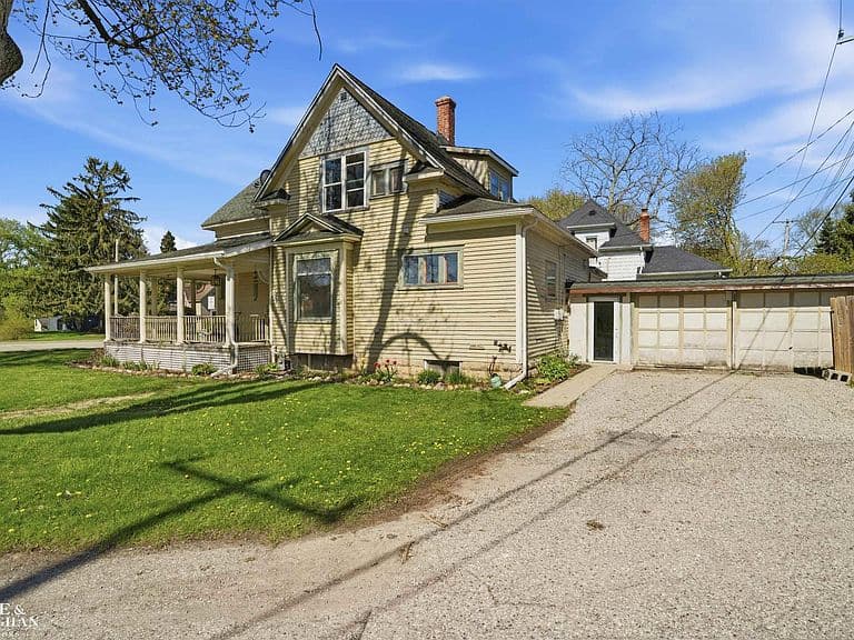 Listing photo 4