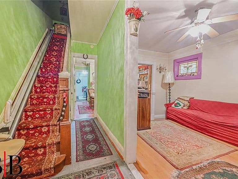 Listing photo 4