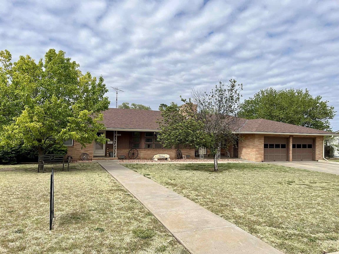 Primary listing photo