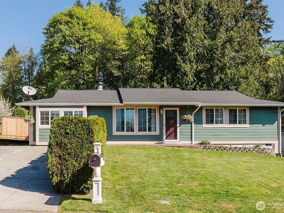 Primary listing photo