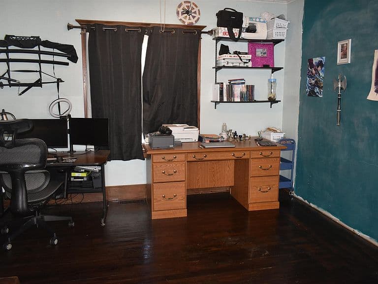 Listing photo 5
