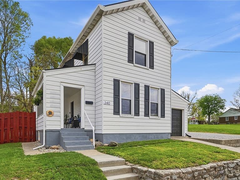 Listing photo 3