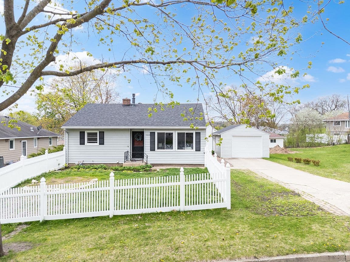 Primary listing photo