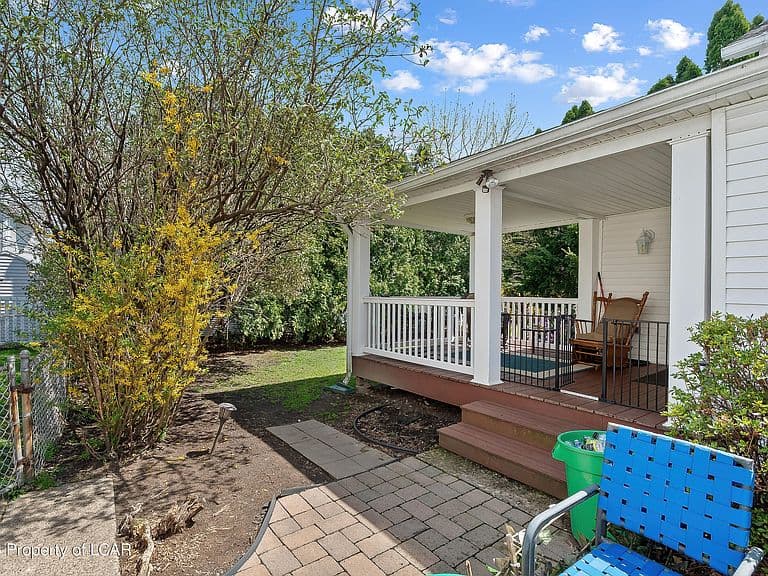 Listing photo 4