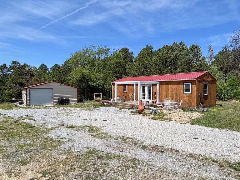 Listing photo 3