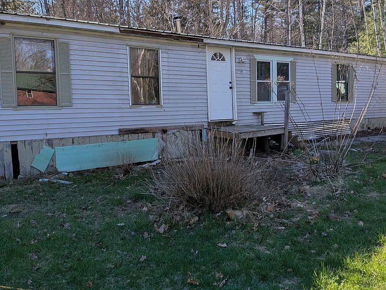 Listing photo 2