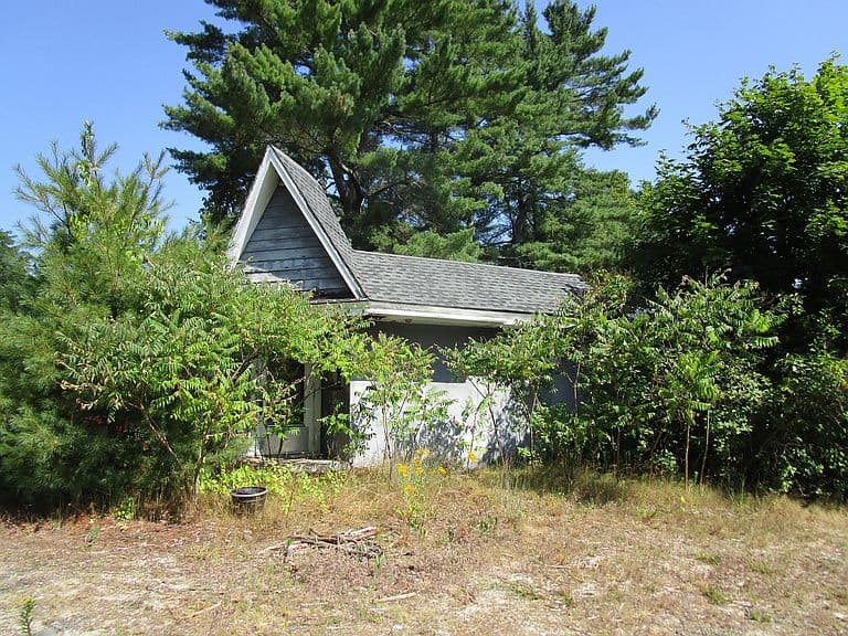 Listing photo
