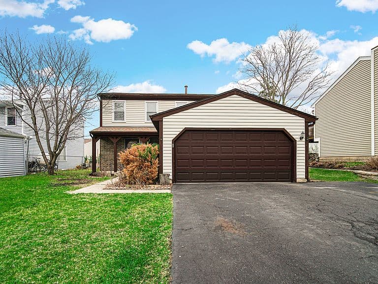 Listing photo 2