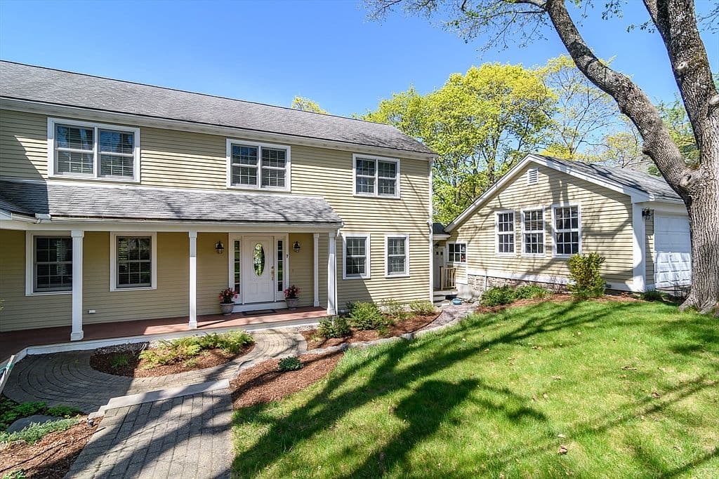 Primary listing photo